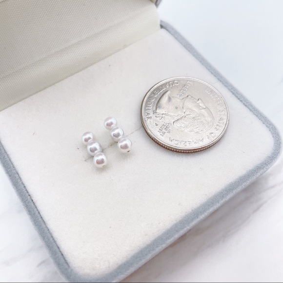S925 Mini Akoya pearl bar studs - Picture 7 of 9